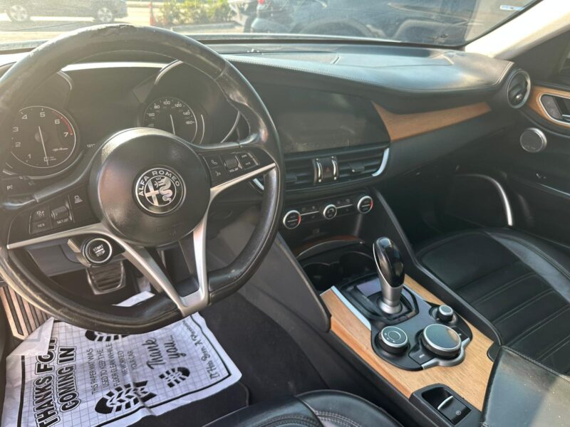 2018 ALA ROMEO GIULIA