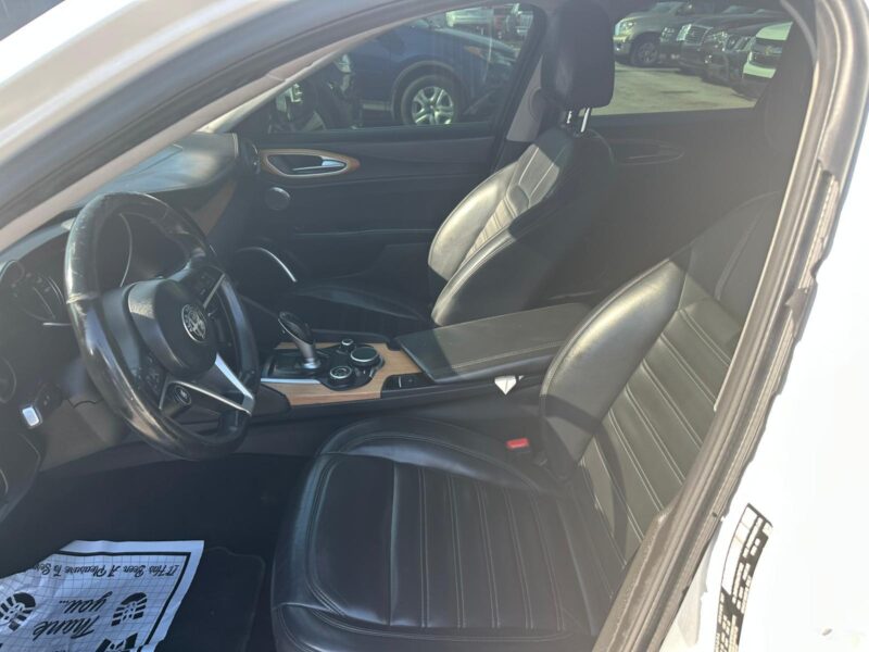 2018 ALA ROMEO GIULIA