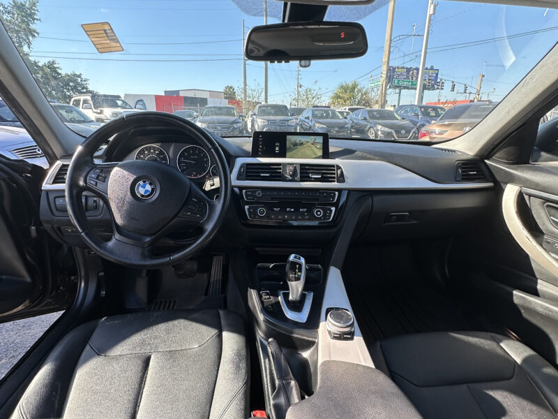 2018 BMW BLACK 320i