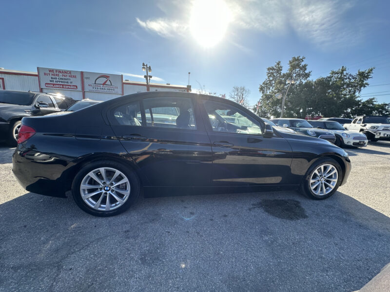 2018 BMW BLACK 320i