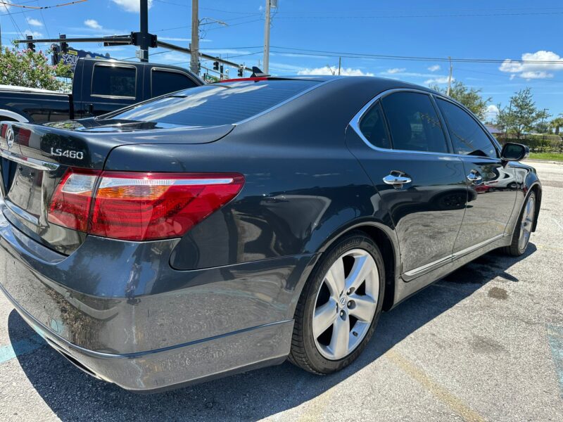 2011 LEXUS LS 460