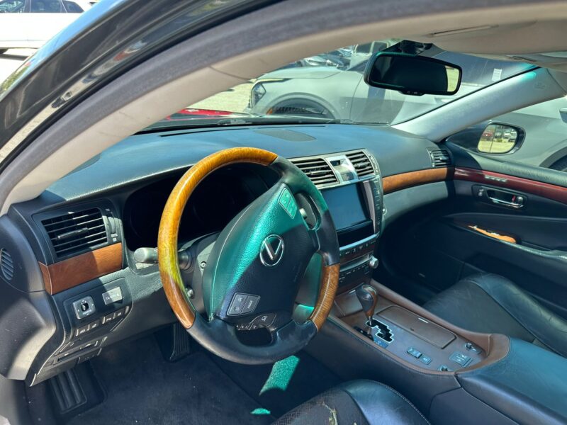 2011 LEXUS LS 460