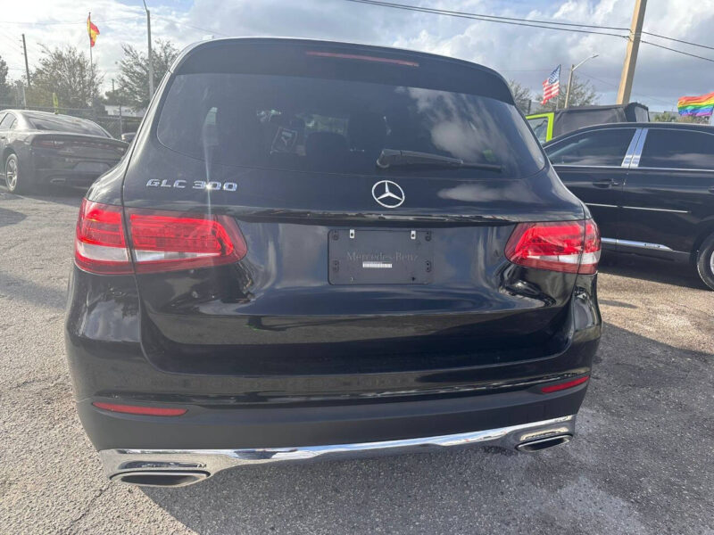 2016 MERCEDEZ BENZ GLC 300
