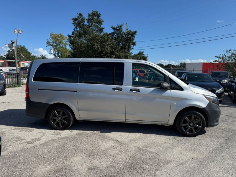 2017 Mercedes Matris Pasagero