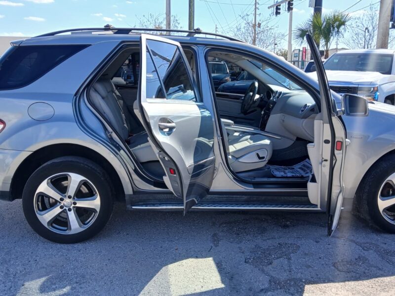 2011 MERCEDES BENZ ML 350 BLUE EFFICIENT SILVER