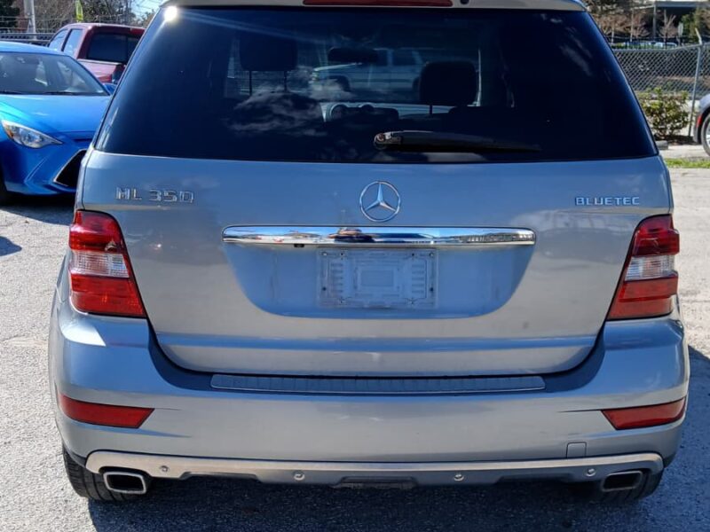 2011 MERCEDES BENZ ML 350 BLUE EFFICIENT SILVER
