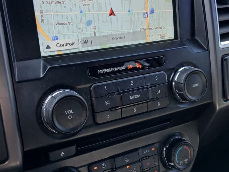 2016 F - 150 CREW SILVER