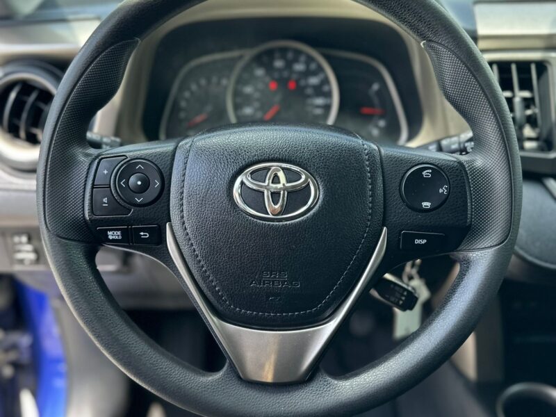 2015 TOYOTA RAV4 LE