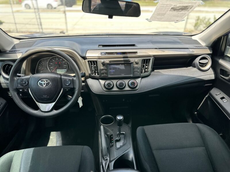 2015 TOYOTA RAV4 LE