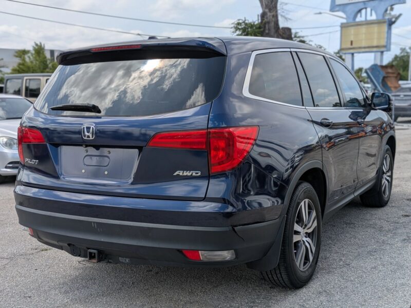2017 Honda Pilot EX-L Sport Utility 4D