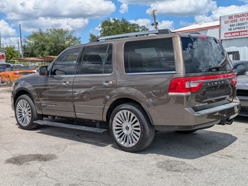2017 Lincoln Navigator Reserve Sport Utility 4D