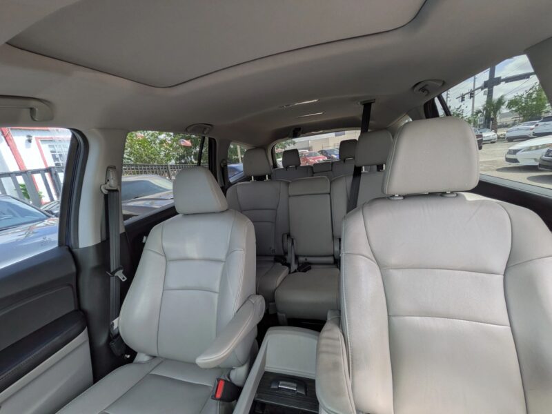 2017 Honda Pilot EX-L Sport Utility 4D