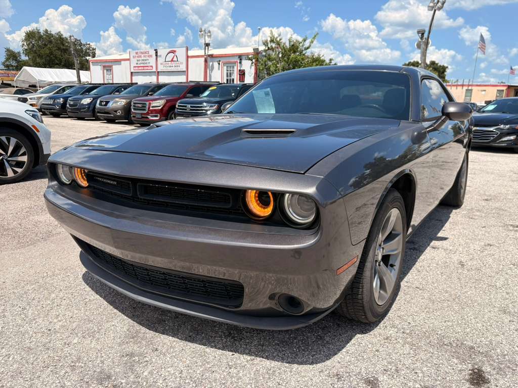 2016 Dodge Challenger SXT